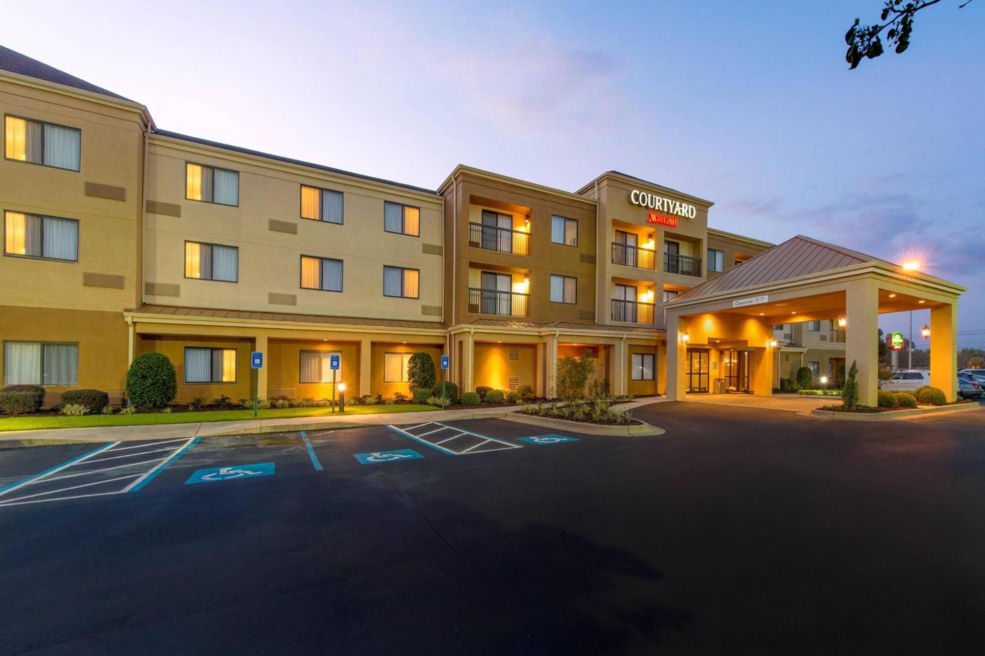 Courtyard By Marriott Albany Hotel Exterior foto