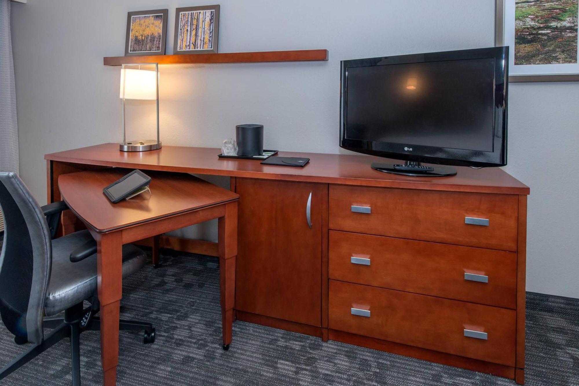 Courtyard By Marriott Albany Exterior foto