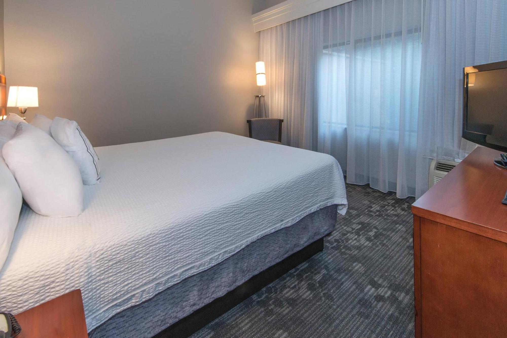 Courtyard By Marriott Albany Exterior foto